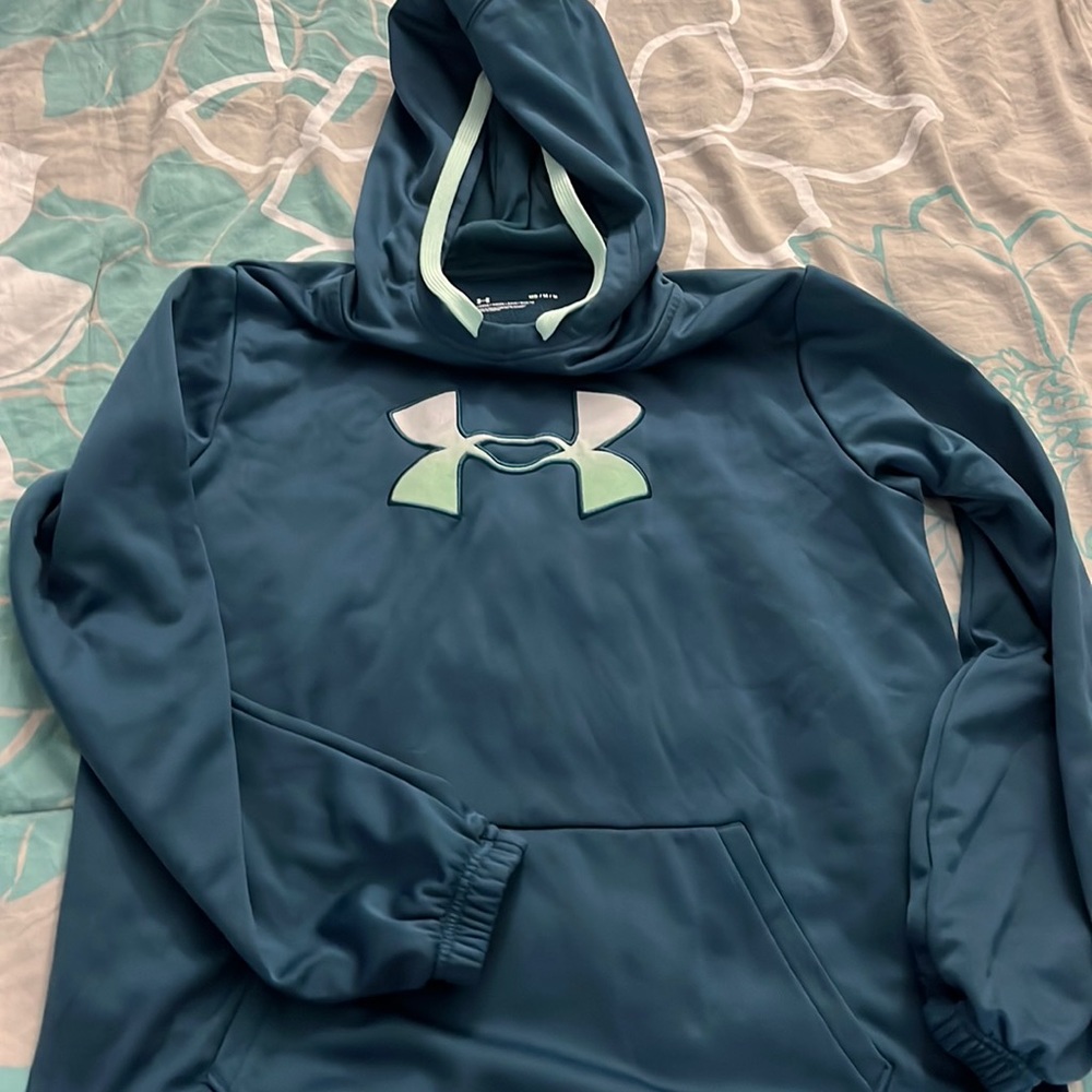 Under armor women’s Hoodie